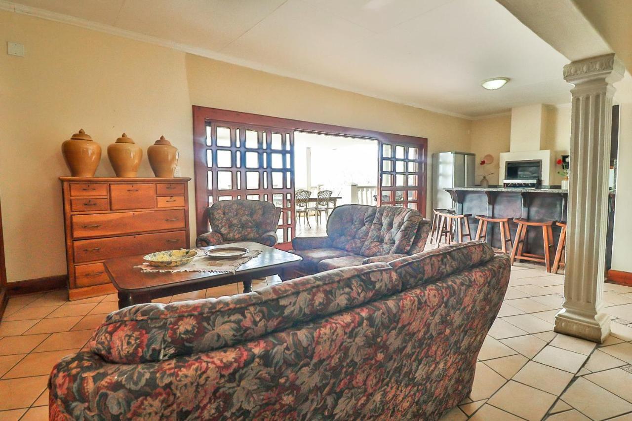 Croc River Lodge Komatipoort Exterior photo