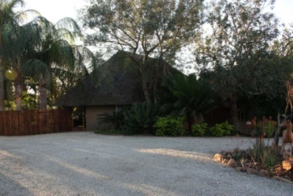 Croc River Lodge Komatipoort Exterior photo